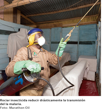 Rociar insecticida reducir drásticamente la transmisión de la malaria (Foto: Marathon Oil)